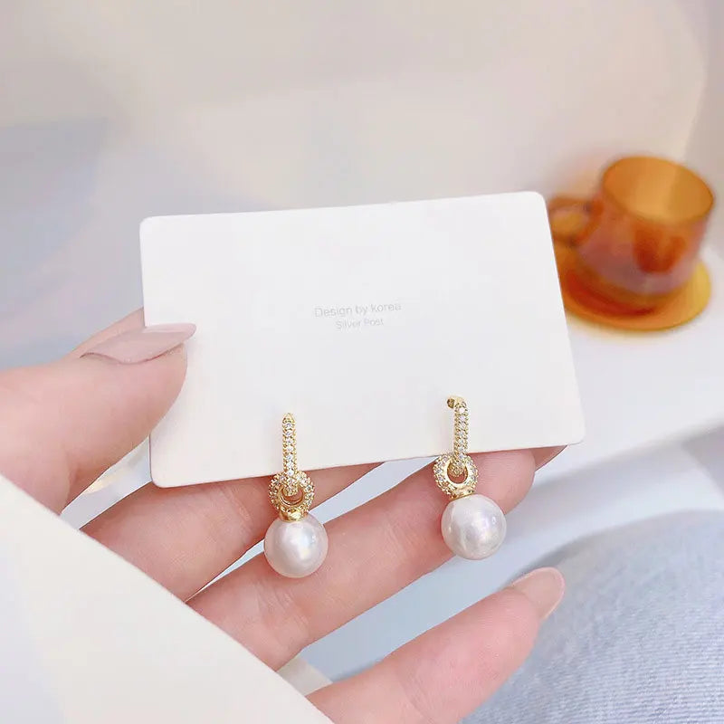 JUWANG Round Shape Romantic Exquisite Zircon Earring For Lady Temperament Shine 14K Real Gold Luxury Pearl Trend Earring Pendant