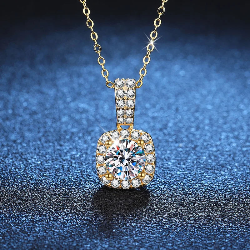 Luxury 100% Real 18k Gold  Women's Diamond Pendant Necklace Square D Moissanite Necklace