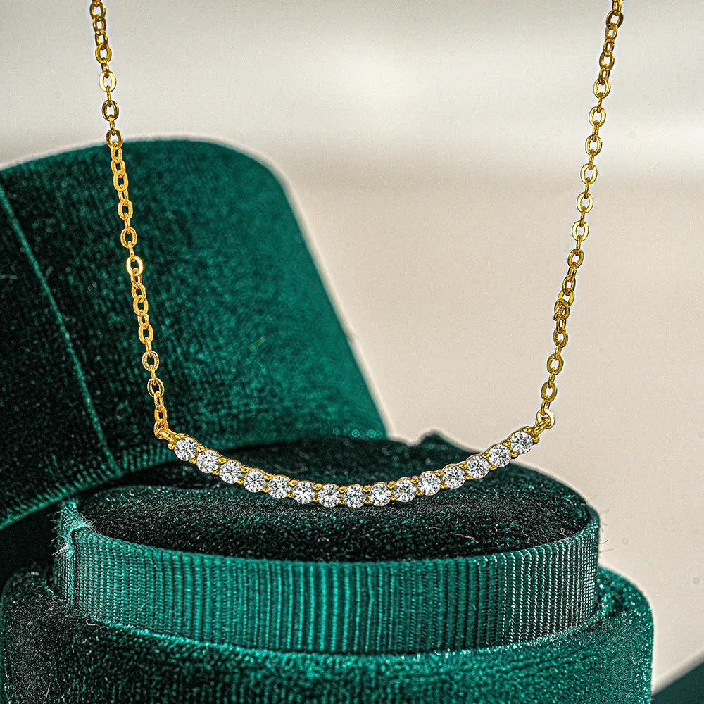 Luxury 100% Real 18k Gold Women's Diamond Pendant 1 karat Moissanite Necklace Smile Necklace Clavicle Chain